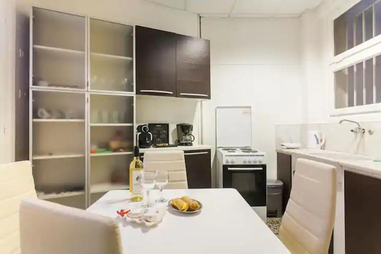 Апартаменты 4Bdr Amazing Spacious Full Apt In Plaka Афины Экстерьер фото